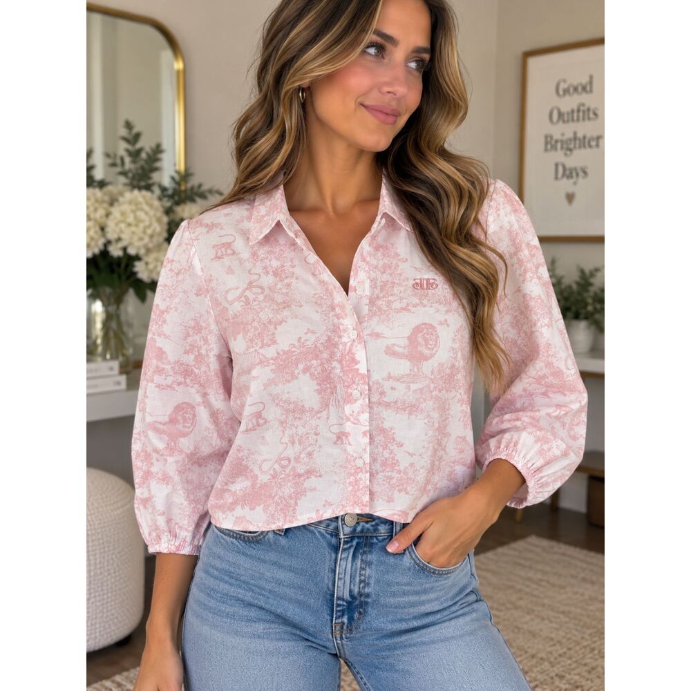 Elle and Emm Pink Cropped Toile Animal Print Button-Up Blouse